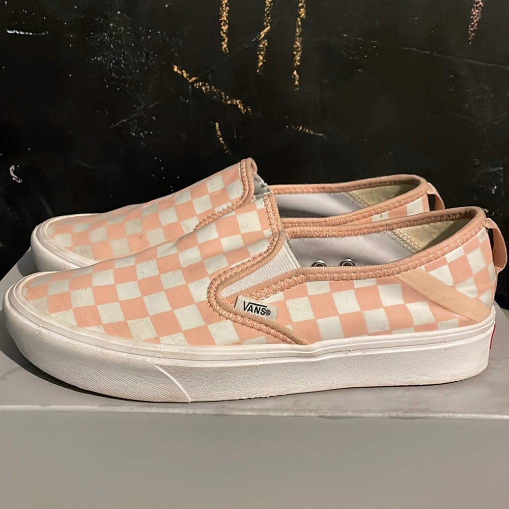 Vans Waterproof Comfy Cush Checkerboard Slip-on Shoe, Women’s 8.5/ Men’s 7